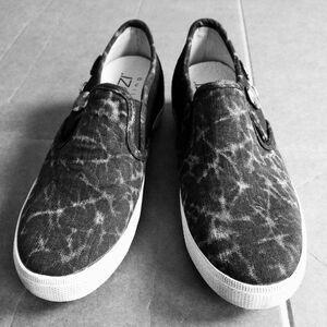 Kim & Zozi Hippie Bling Leather & Canvas Navy Buttoned Loafers Size 6